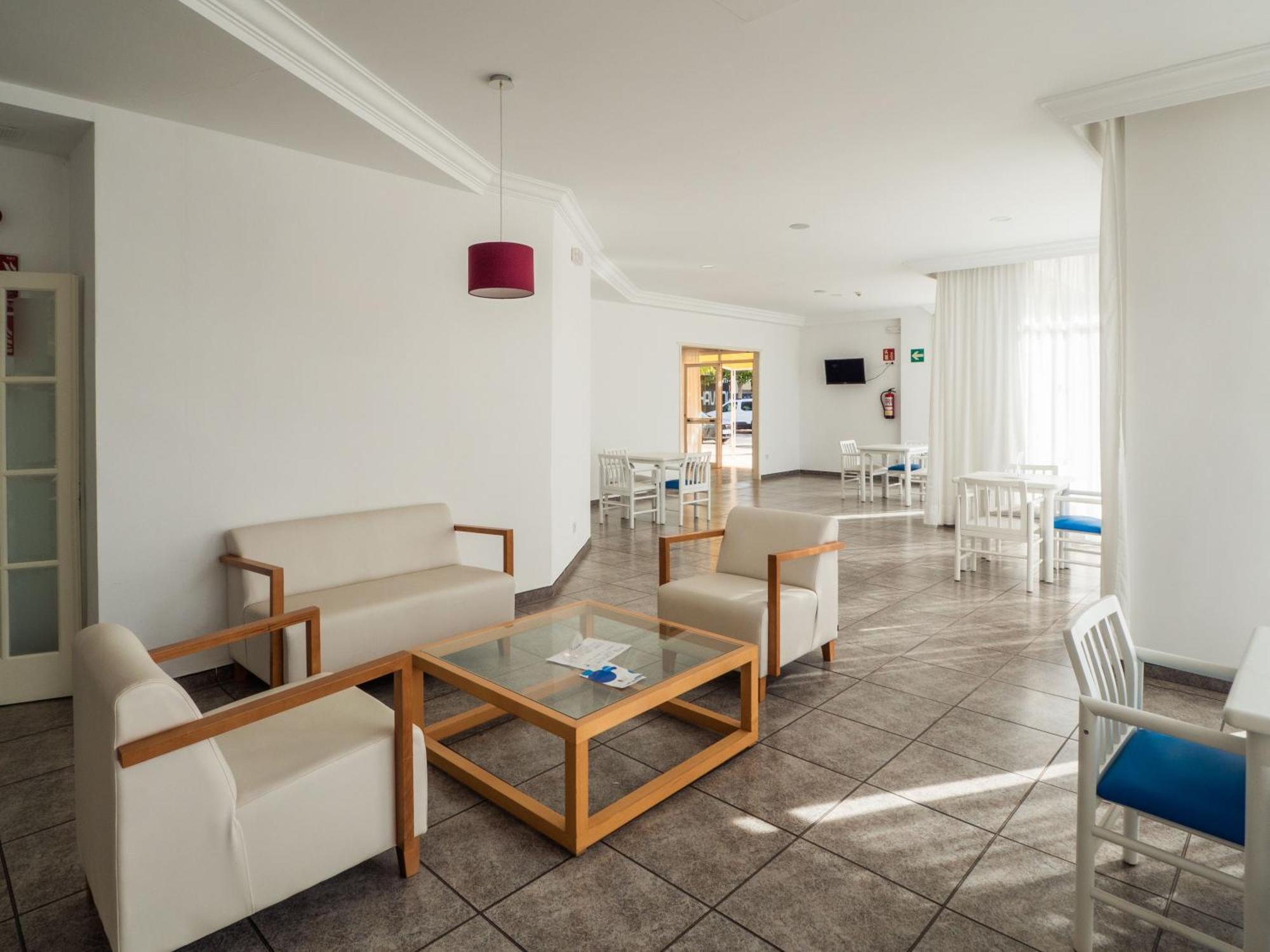 Apartamentos La Santa Maria Кала Миллор Экстерьер фото